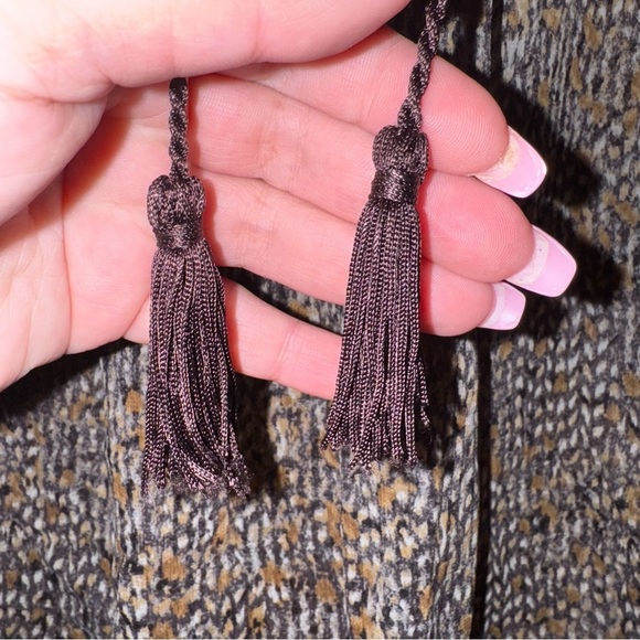 JOIE Brown Gold Dot Tassel Tribal Flowy Light Top Shirt 100% Silk Size Small - Picture 4 of 15